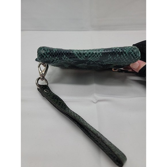 Kate Spade Pouch Wristlet Embossed Python Pattern Green Leather 6x4.5 - Picture 3 of 6
